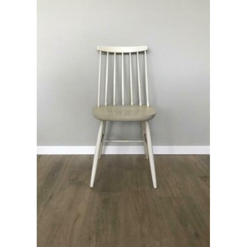 Vintage Deens design. Tapiovaara spijlenstoel Amsterdam