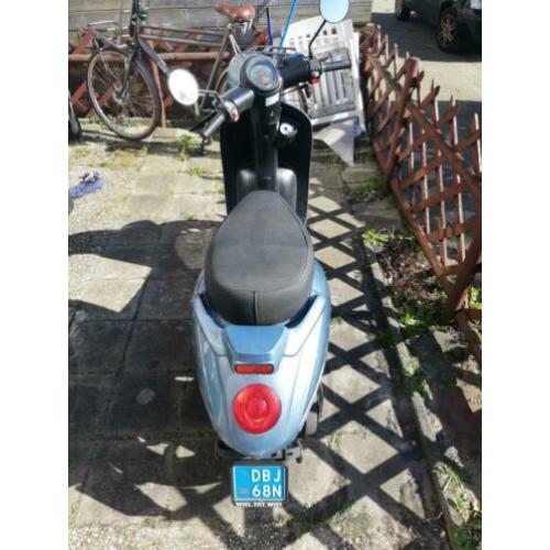 Snor Scooter Razzo Latina blauw