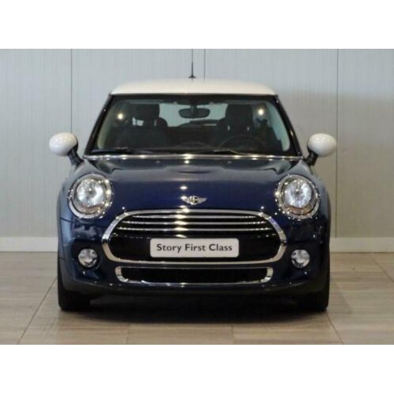 MINI Hatchback Cooper Business Automaat 3 deurs / Airconditi