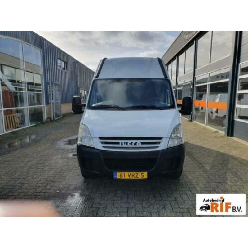 Iveco daily 35s12 l2h2 2.3 jtd 116 pk