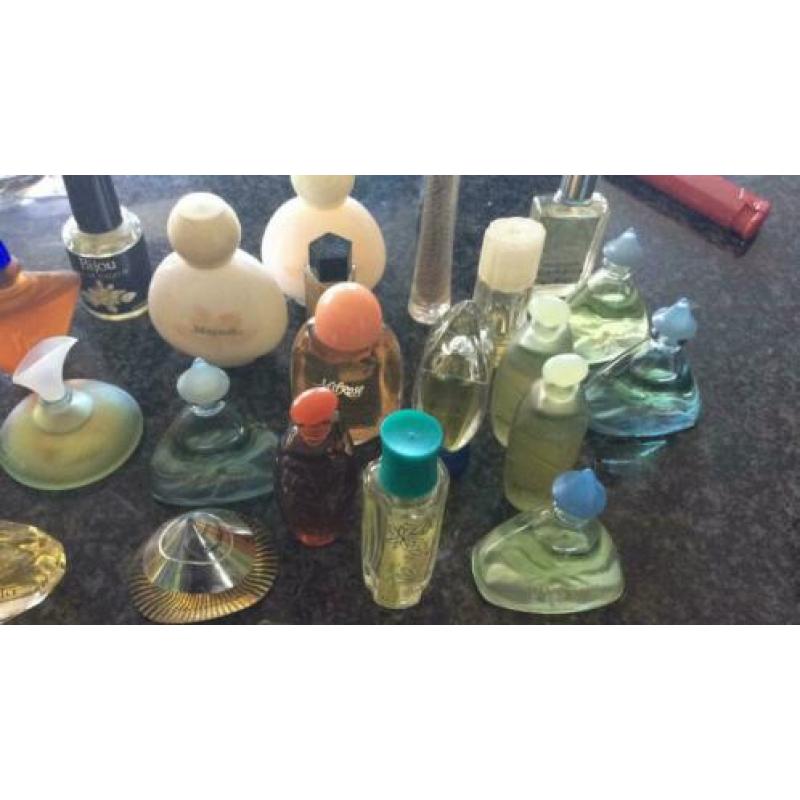 25 Volle miniatuur parfumflesjes 7,5 tot 15ml