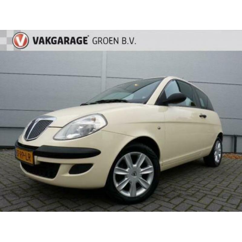 Lancia Ypsilon 1.2 Special Edition (60pk) Airco / Lichtmetaa