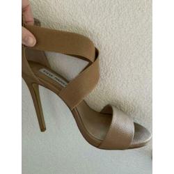 Steve madden pumps maat 37