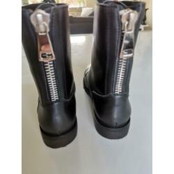 33 - Nik & Nik Thelma boots