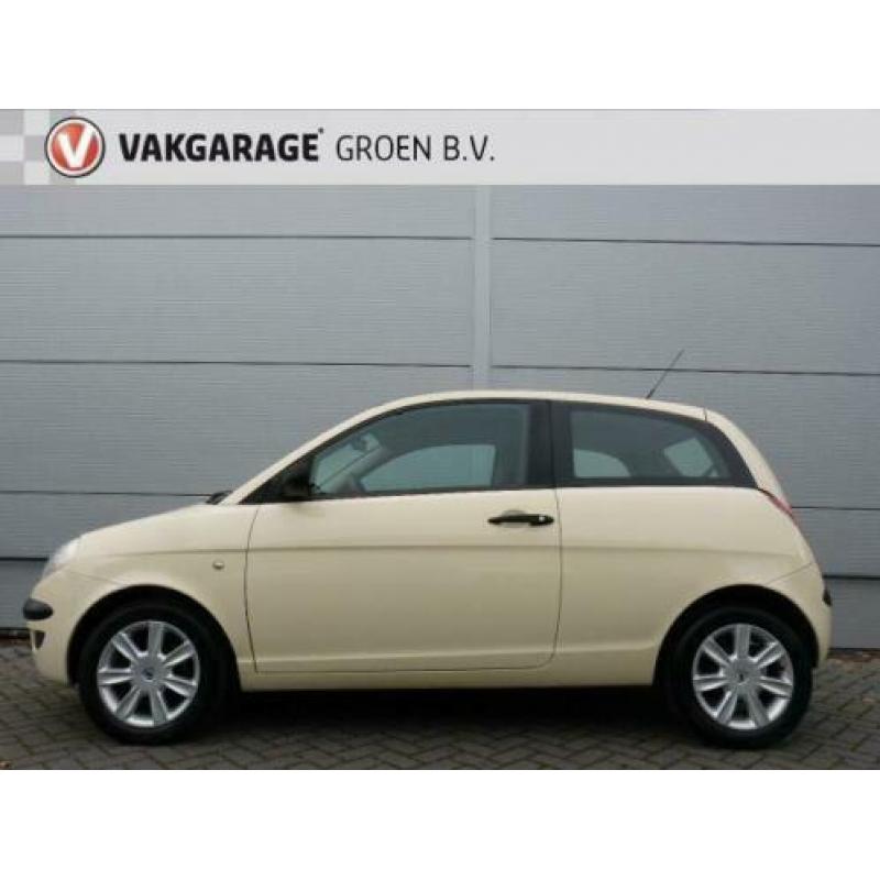 Lancia Ypsilon 1.2 Special Edition (60pk) Airco / Lichtmetaa