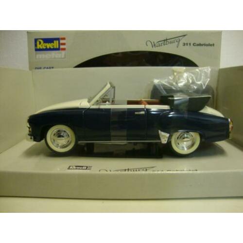 Wartburg 311 Cabriolet blue/white Revell 1:18 KRD