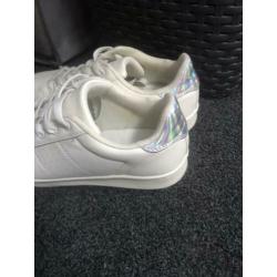 Blue box witte sneakers mt 37 zgan