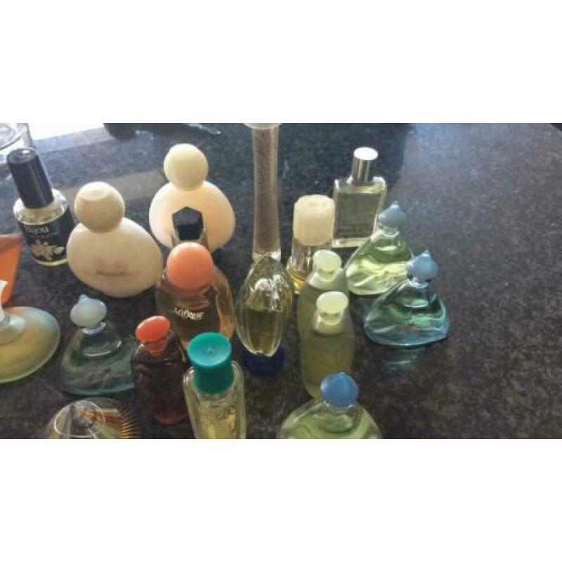 25 Volle miniatuur parfumflesjes 7,5 tot 15ml