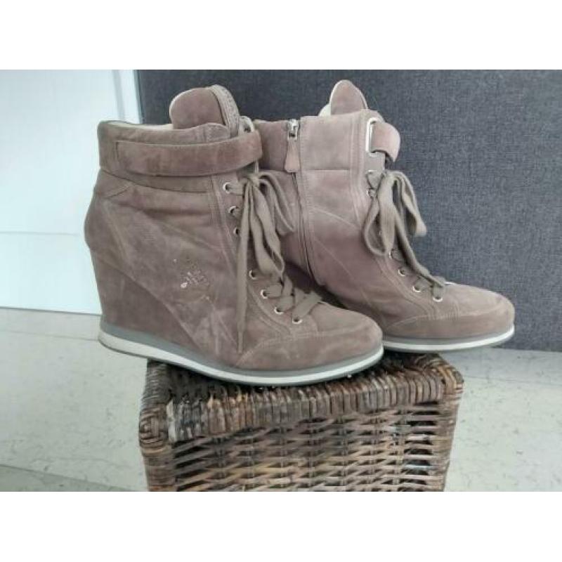 PRADA schoenen maat 40