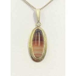 GH-289 Antieke Gouden Hanger met Streepagaat in Parelrand
