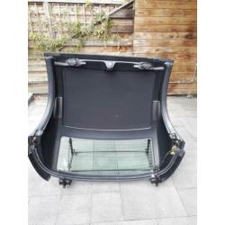 Zwarte hardtop winterkap Streetka met trolley