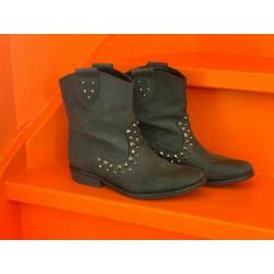 Leren cowboylaarzen met studs maat 38