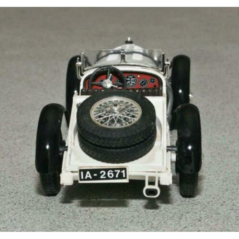 Mercedes Benz SSK. Merk: Bburago. Schaal 1:18