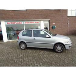 Volkswagen Polo 1.4 Trendline (bj 2000)