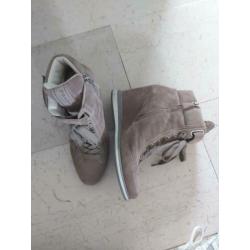 PRADA schoenen maat 40