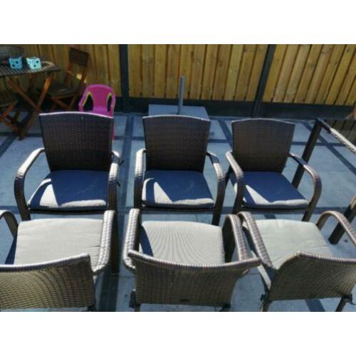 6 tuinstoelen, stapelbaar, merk Bukatchi, incl zitkussens