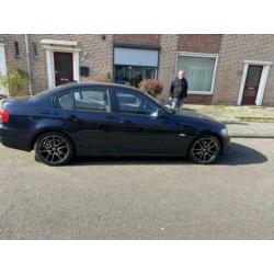 BMW 3-Serie 2.0 I 318 105KW 2009 Blauw