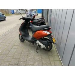 Piaggio Zip bromscooter 4T 2015 45km