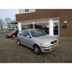 Volkswagen Polo 1.4 Trendline (bj 2000)