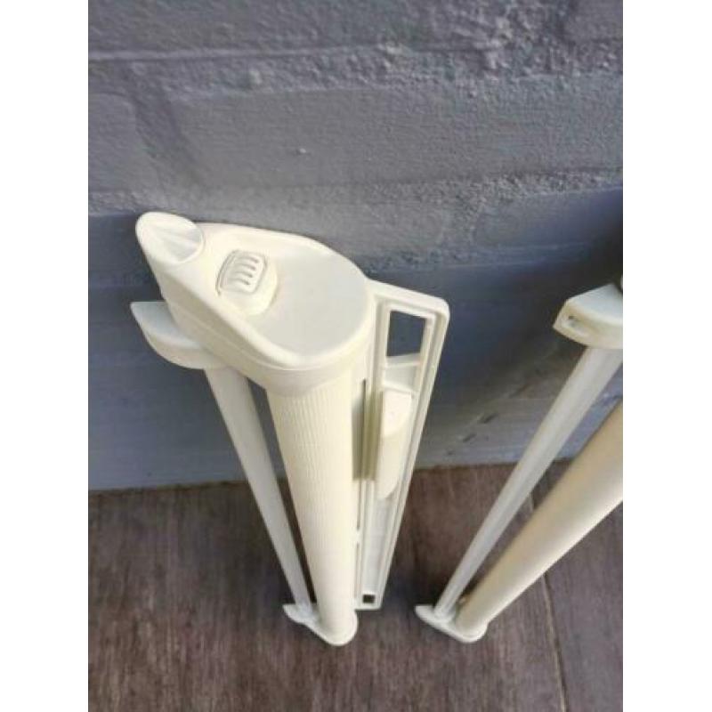 2x Traphekje Oprolhekje WIT kiddy guard oprolbaar