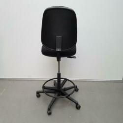 Ahrend hoge werkstoel - nieuwe stof