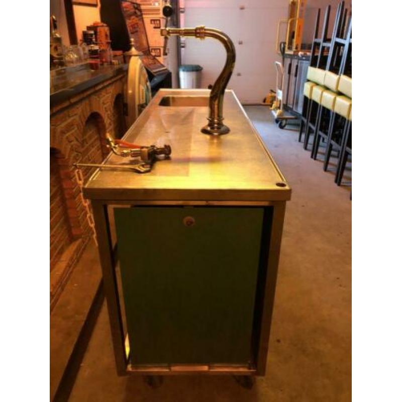 Mobiele Heineken bar