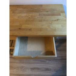 Houten roltafel met lades