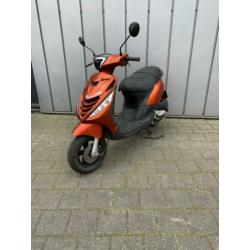 Piaggio Zip bromscooter 4T 2015 45km