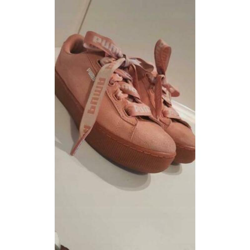 Puma Vikky Ribbon sneakers 38
