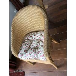 4 Lloyd Loom eetkamerstoelen Honingkleur