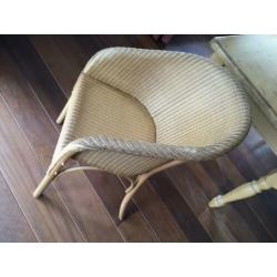 4 Lloyd Loom eetkamerstoelen Honingkleur