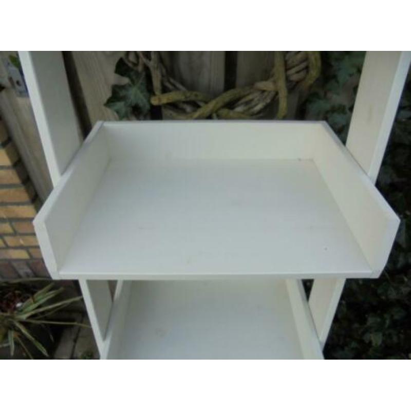 Staand houten wandrek met trapsgewijze planken,135 cm hoog