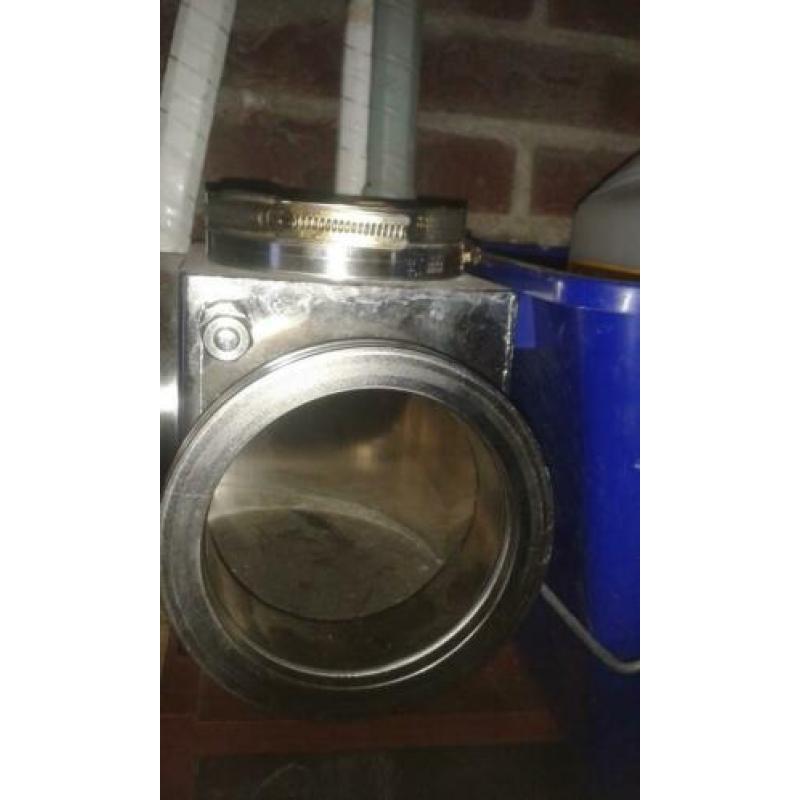 Ventilator met vier aansluitingen.Blaast super