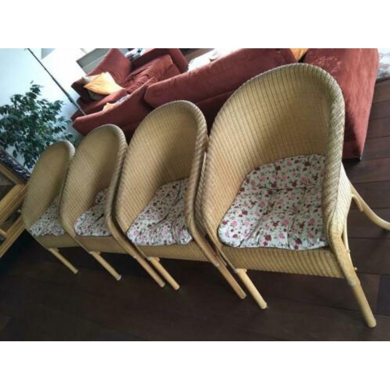 4 Lloyd Loom eetkamerstoelen Honingkleur