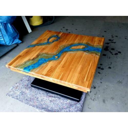 Salontafel massief eikenhout met epoxy