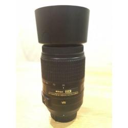 Nikon DX AF-S NIKKOR 55-300 mm 1 : 4.5 – 5.6 G ED (VR) lens