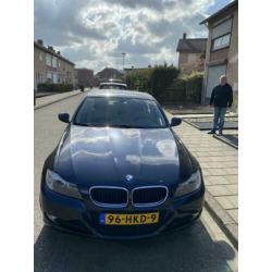 BMW 3-Serie 2.0 I 318 105KW 2009 Blauw
