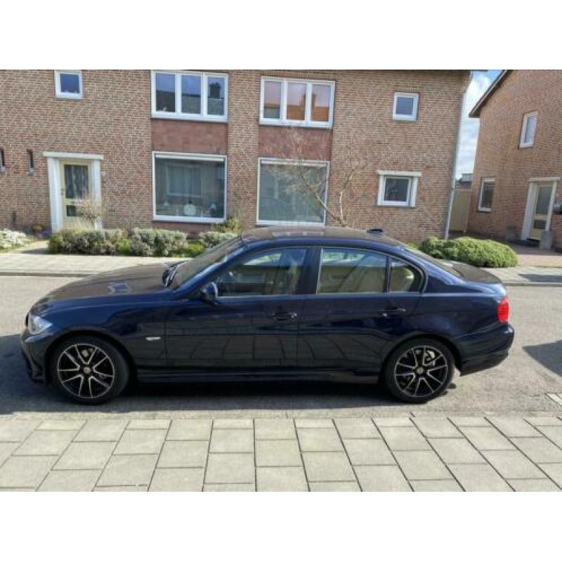 BMW 3-Serie 2.0 I 318 105KW 2009 Blauw