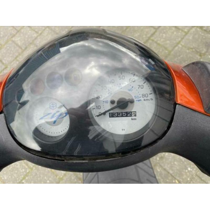 Piaggio Zip bromscooter 4T 2015 45km