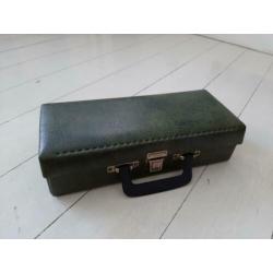Retro bewaarkoffer cassettebandjes groen