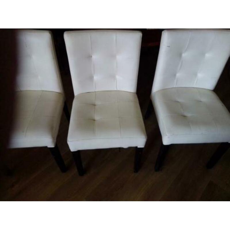 3 skaileren stoelen