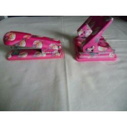 SETJE: roze perforator*nietmachine*potloden met 2 etui's
