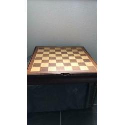 Te koop groot houten schaakspel