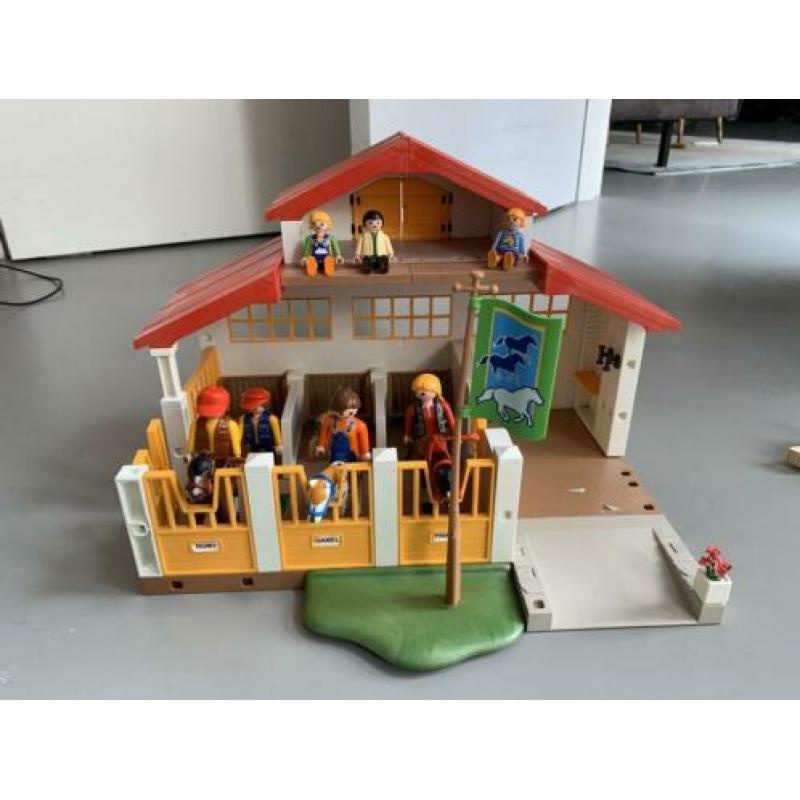 Te koop paardenstal in zeer goede staat