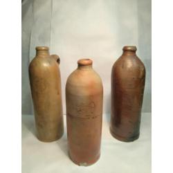 3x antieke mineraalwaterkruik.