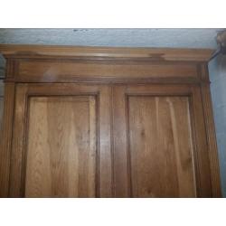 Antieke kast