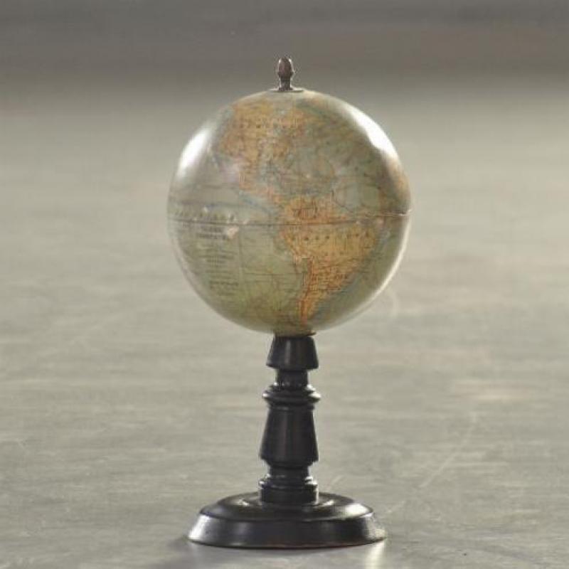 Antieke globes / Kleine tafelglobe of aardbol "J. Forest ...