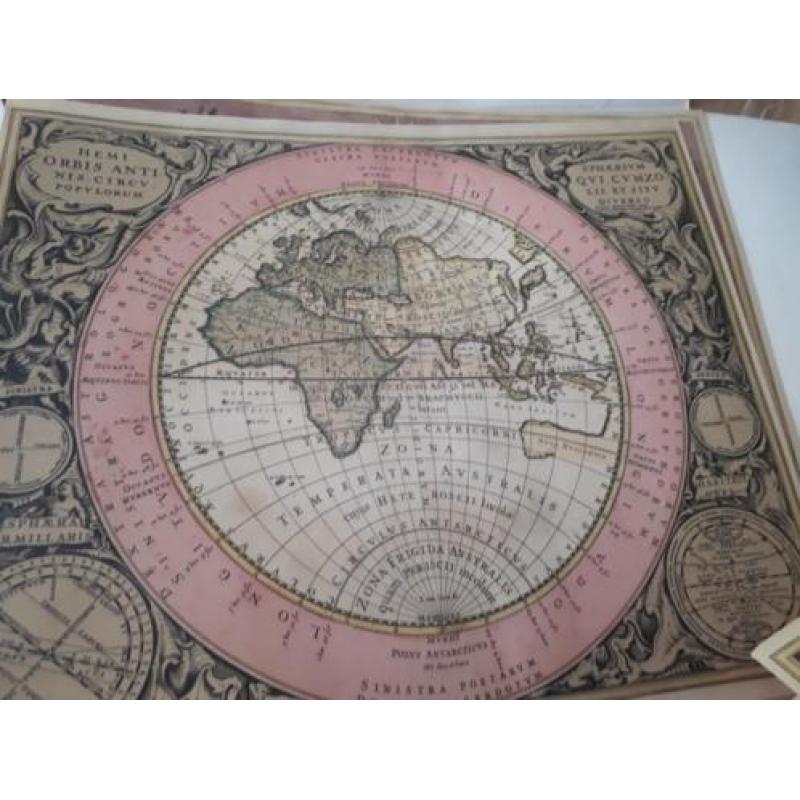 Harmonia  atlas met 7 verschillende sterrenkaarten en sterre