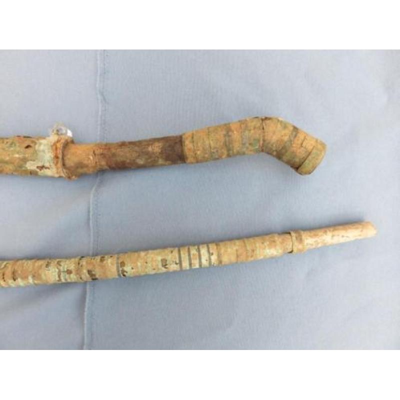 Zwaarden / katana zuid oost azie 17e - 19e eeuw bodemvondste