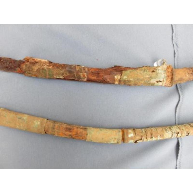 Zwaarden / katana zuid oost azie 17e - 19e eeuw bodemvondste